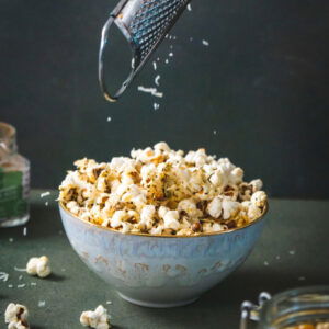 Pizza popcorn